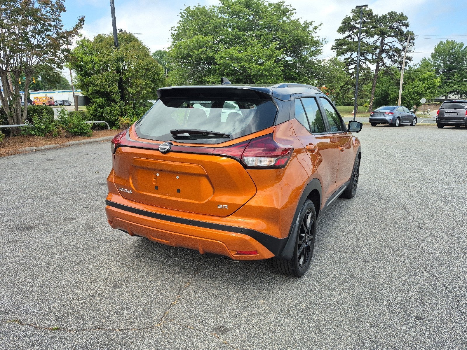 2024 Nissan Kicks SR
