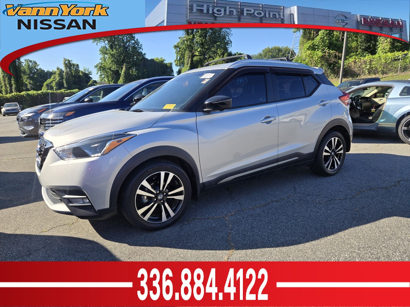 2020 Nissan Kicks SR