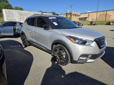 2020 Nissan Kicks SR