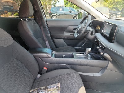2025 Nissan Kicks S