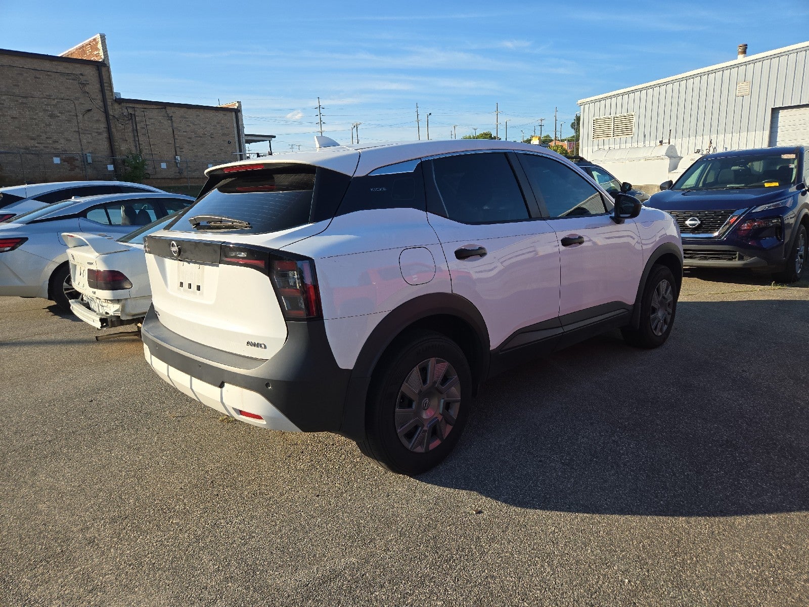 2025 Nissan Kicks S