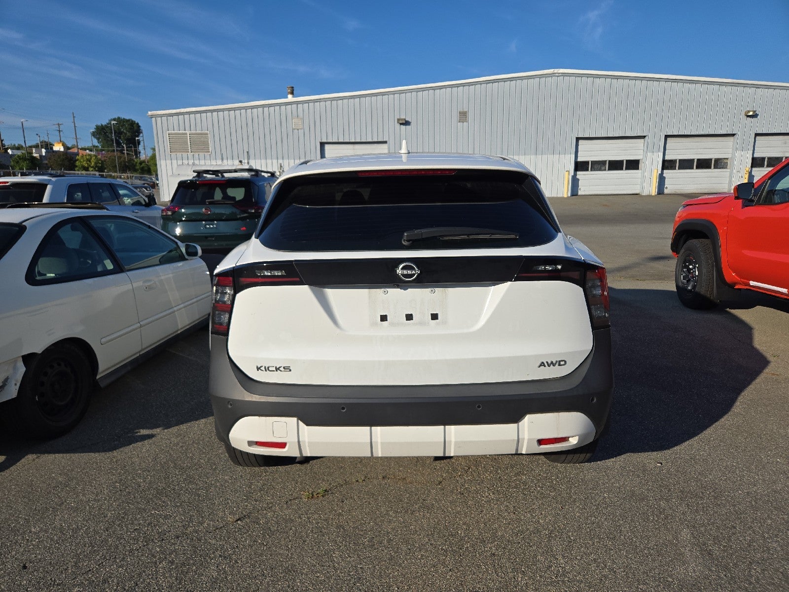 2025 Nissan Kicks S