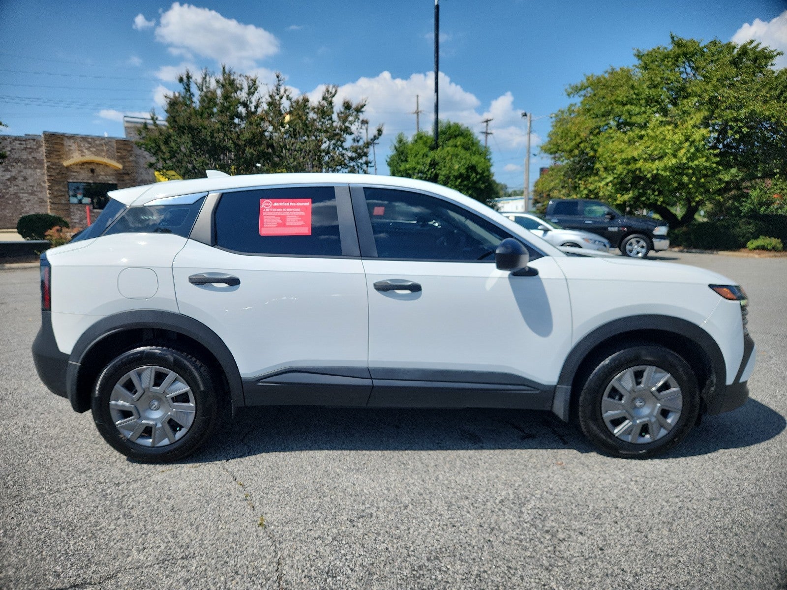 2025 Nissan Kicks S