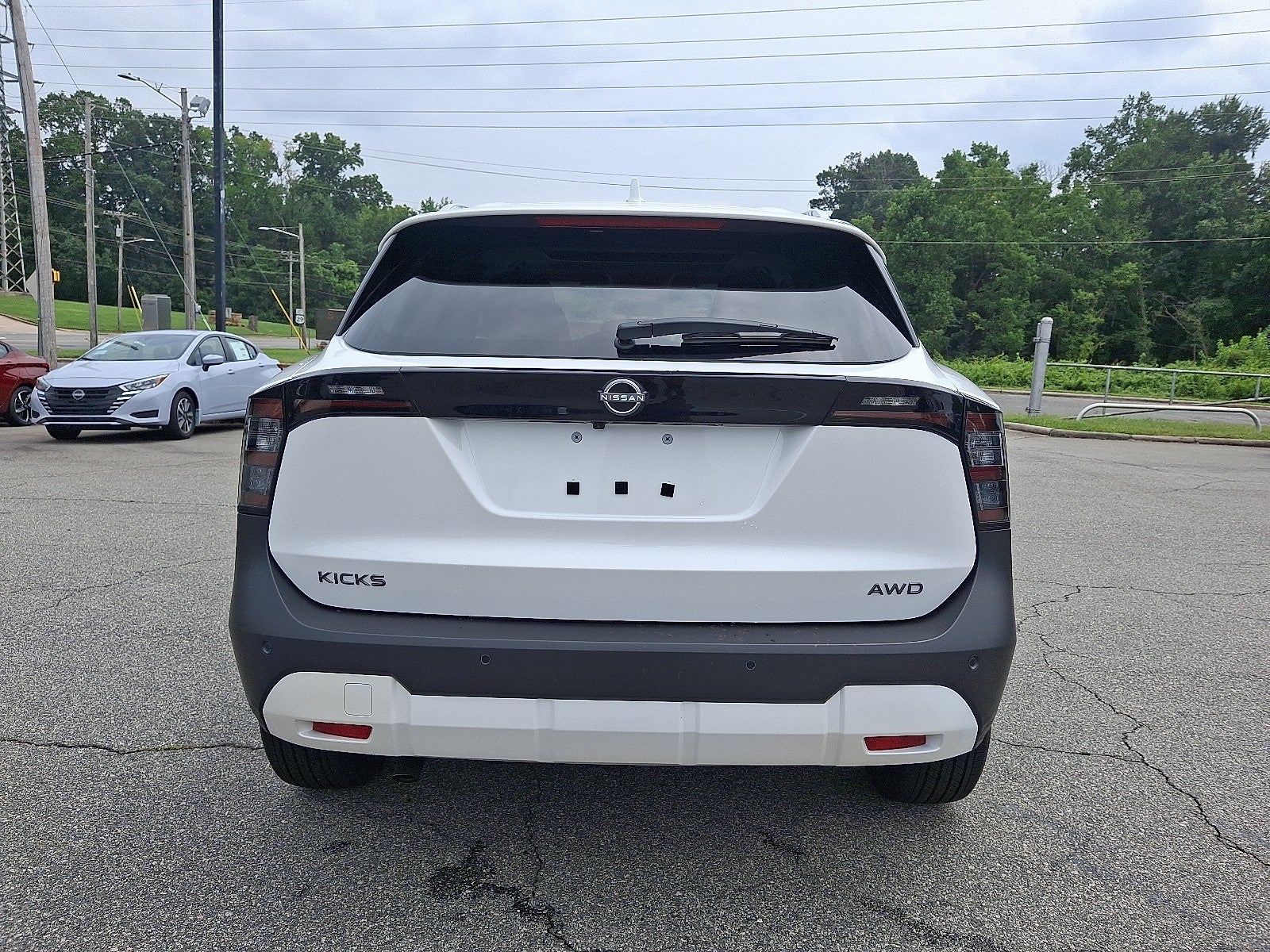 2025 Nissan Kicks SV