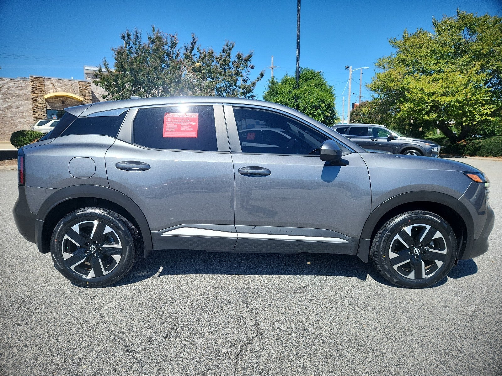 2025 Nissan Kicks SV