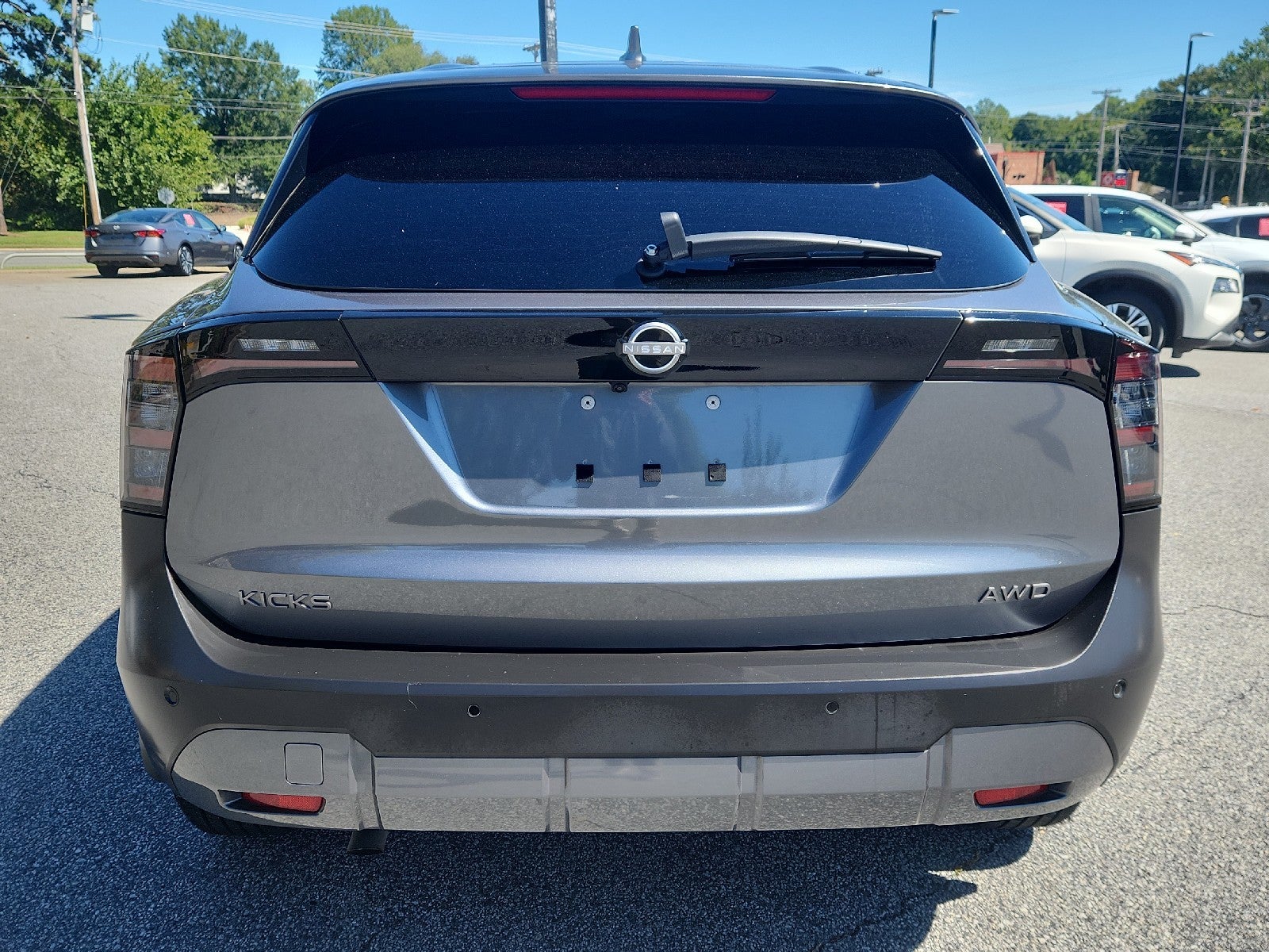 2025 Nissan Kicks SV