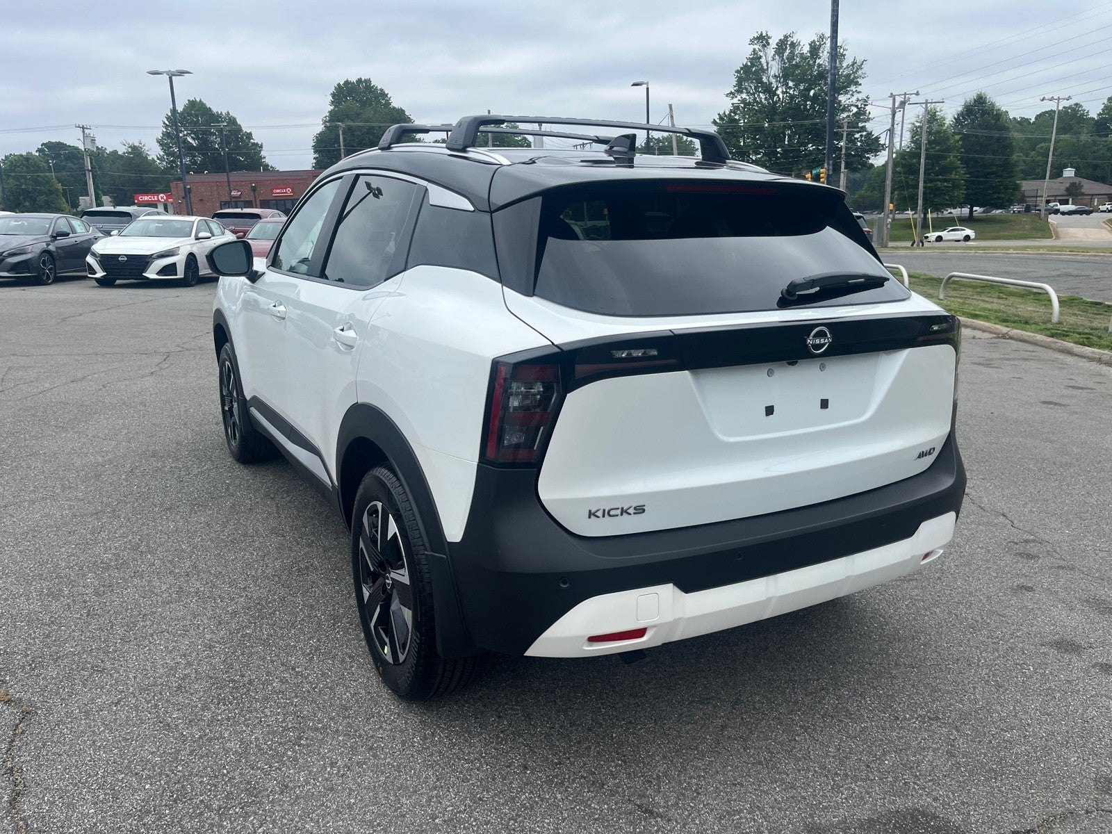 2026 Nissan Kicks SV