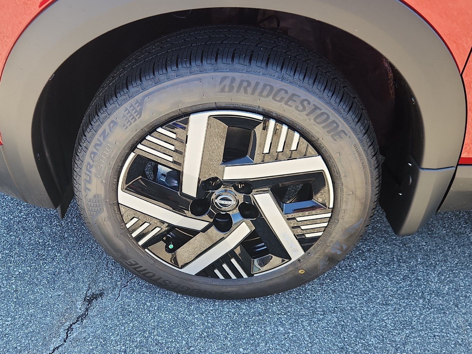 2027 Nissan Kicks SV