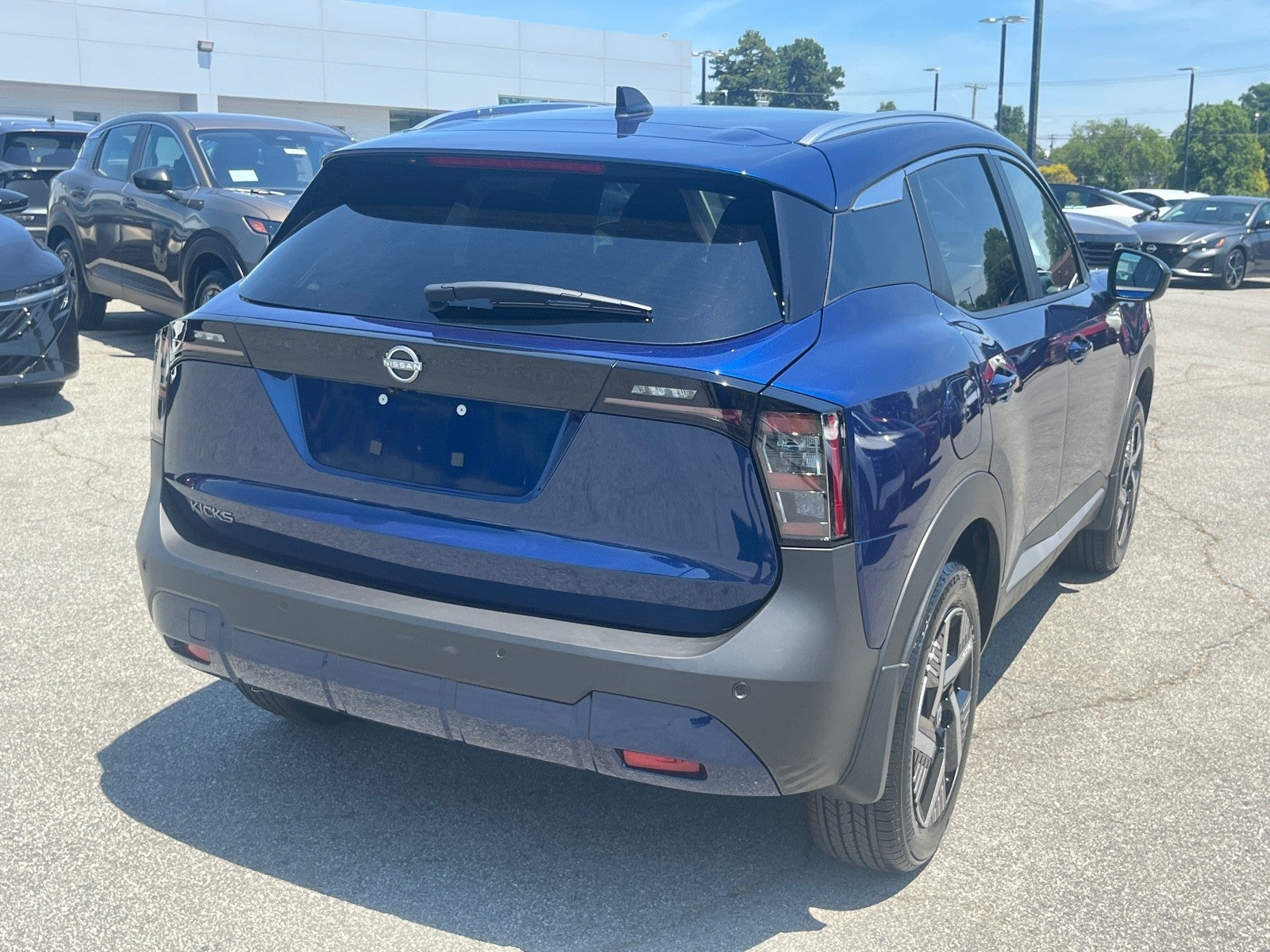 2026 Nissan Kicks SV