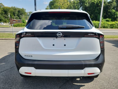 2027 Nissan Kicks SR