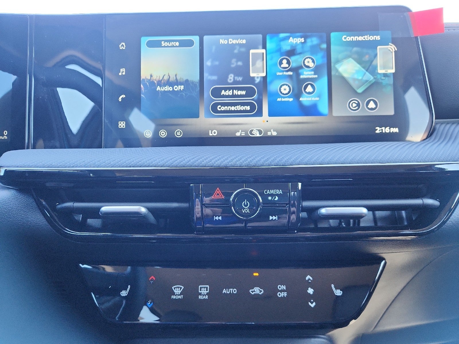 2027 Nissan Kicks SR