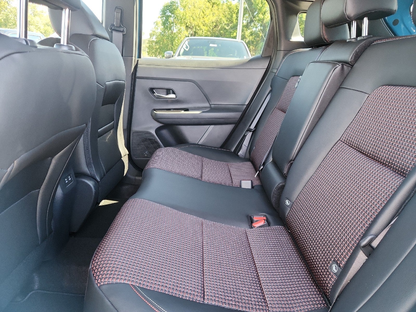 2027 Nissan Kicks SR