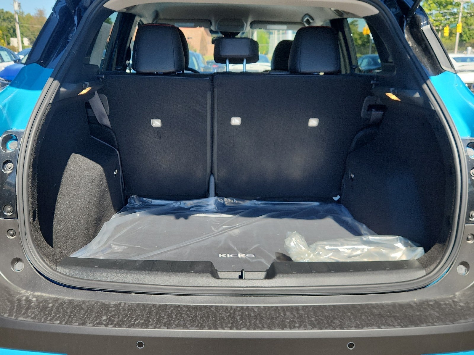 2027 Nissan Kicks SR