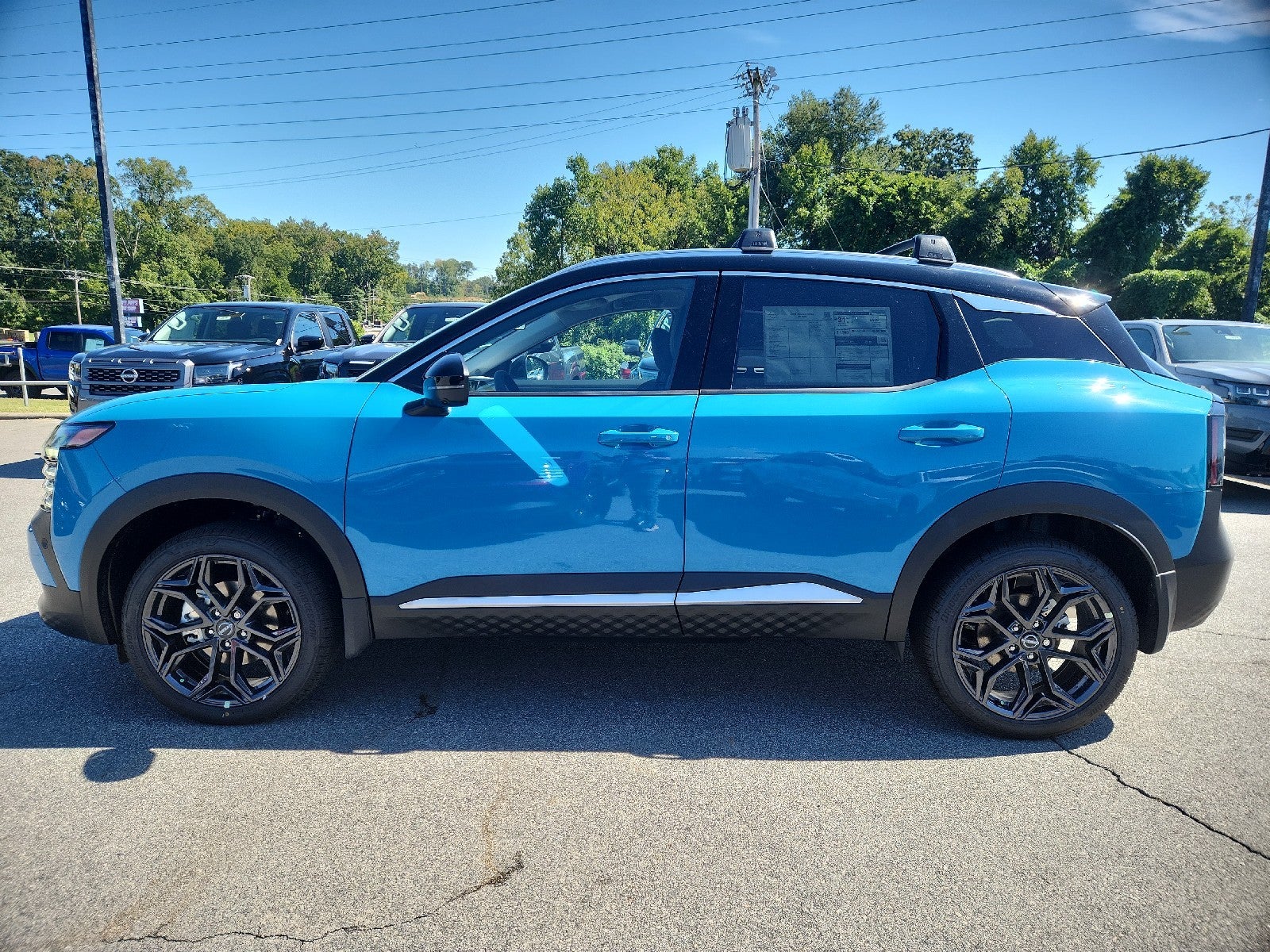 2027 Nissan Kicks SR