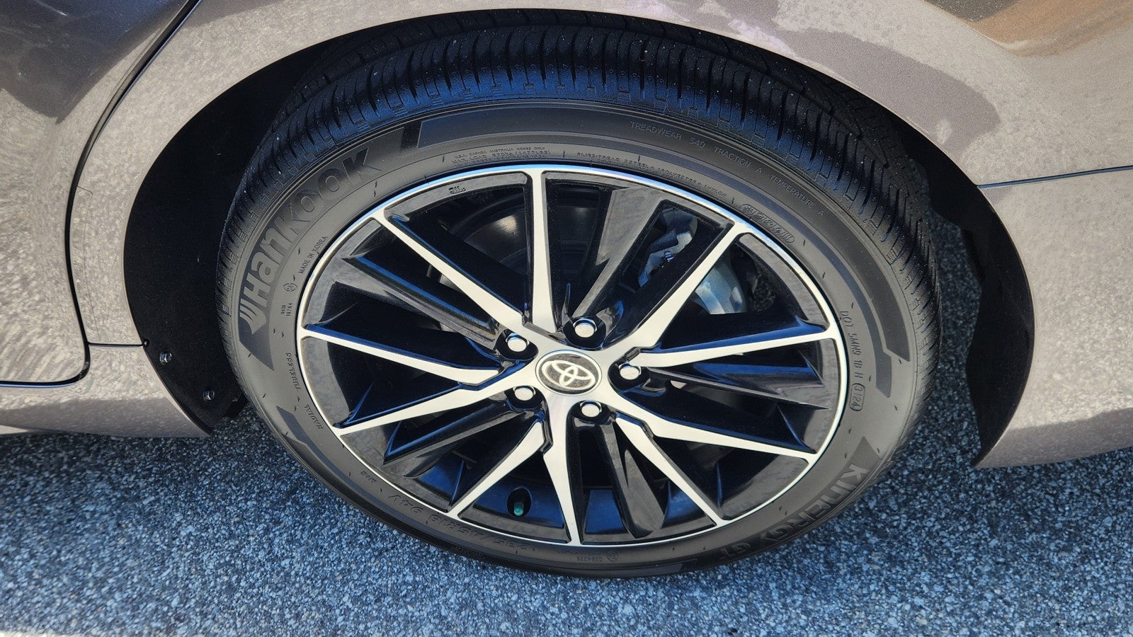 2024 Toyota Camry Hybrid SE Nightshade