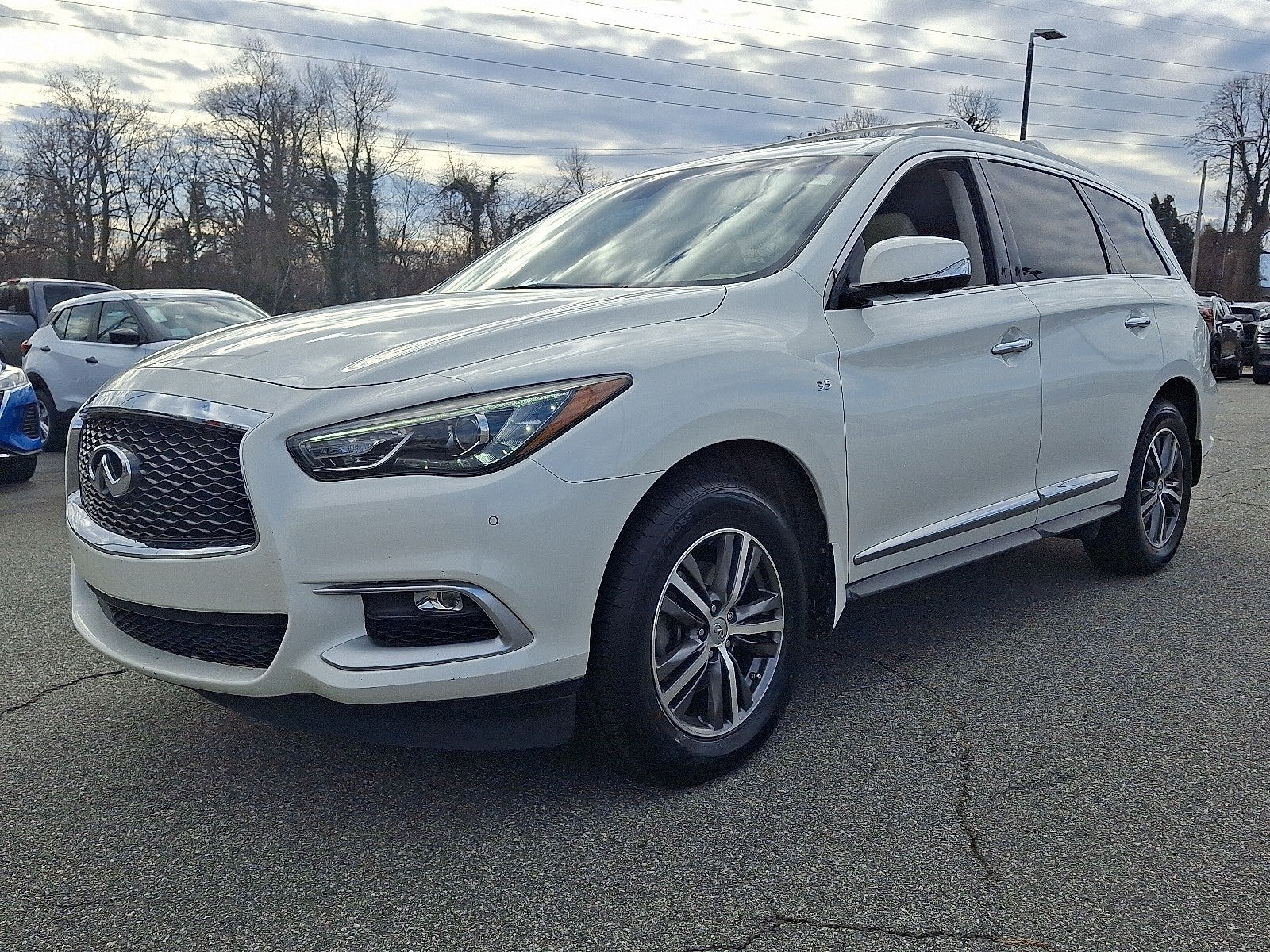 2016 INFINITI QX60 AWD 4dr