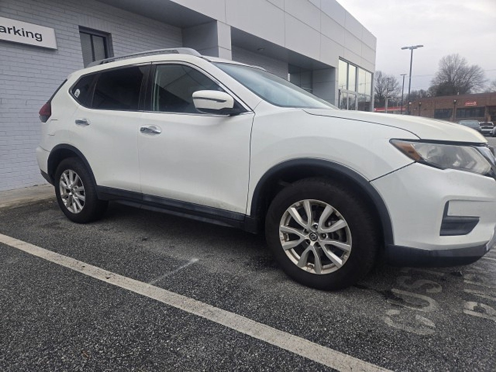 2018 Nissan Rogue SV