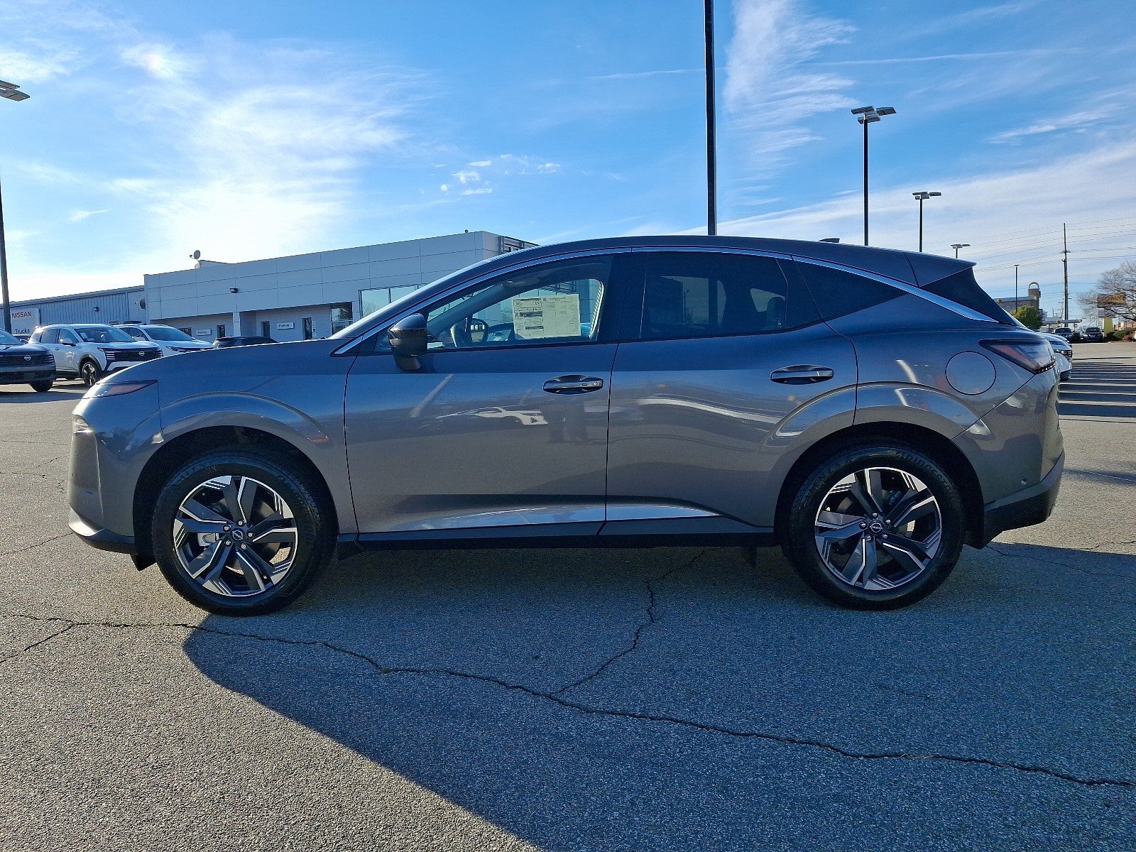 2025 Nissan Murano SV