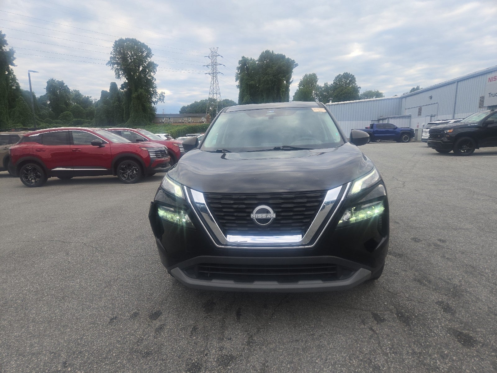 2023 Nissan Rogue S