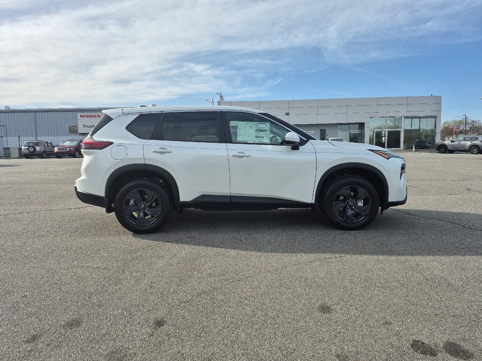 2026 Nissan Rogue SV