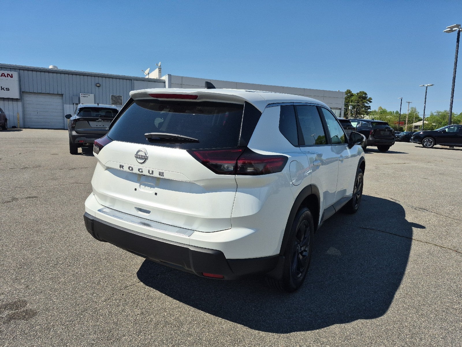 2026 Nissan Rogue SV