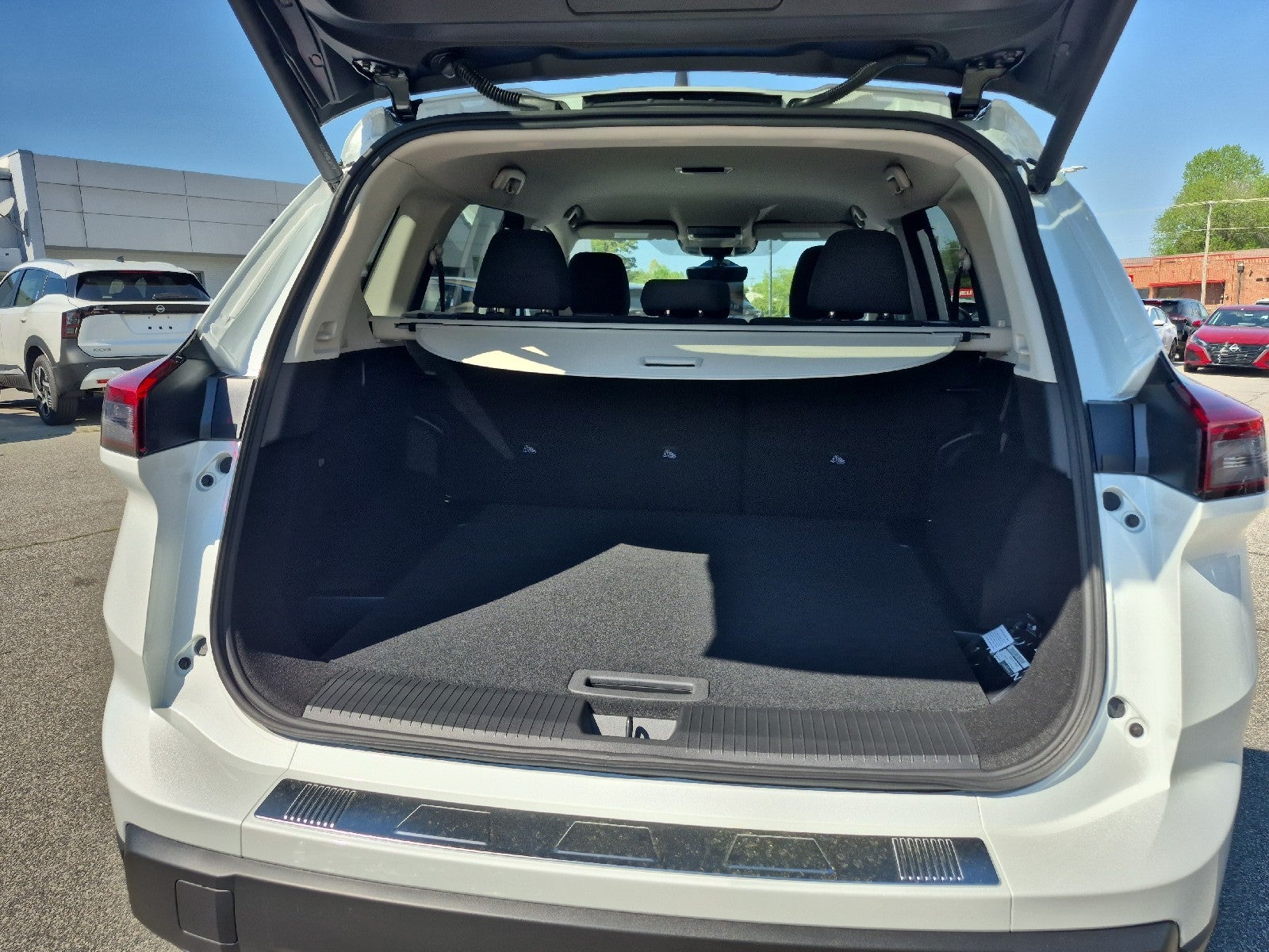 2026 Nissan Rogue SV