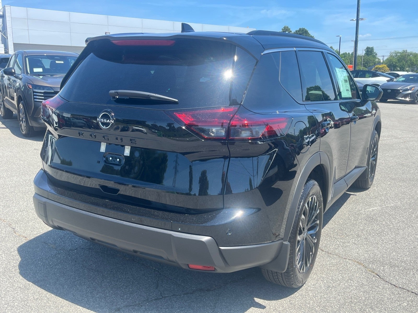 2026 Nissan Rogue Dark Armor™
