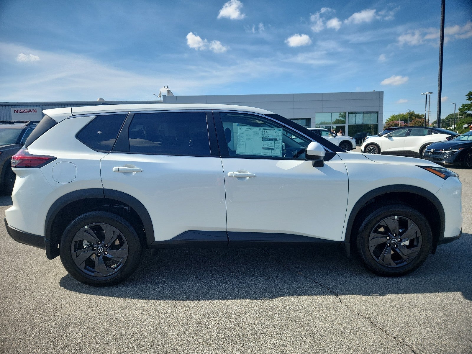 2026 Nissan Rogue SV