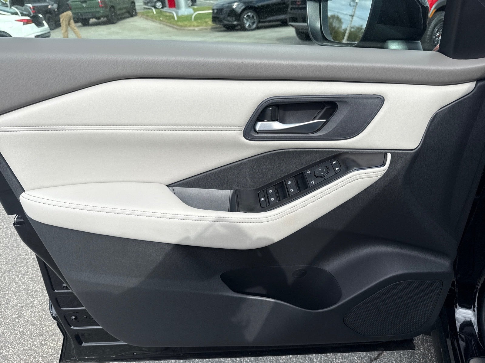 2026 Nissan Rogue Dark Armor™