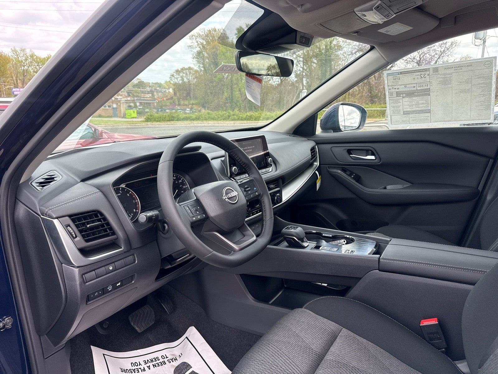 2026 Nissan Rogue SV