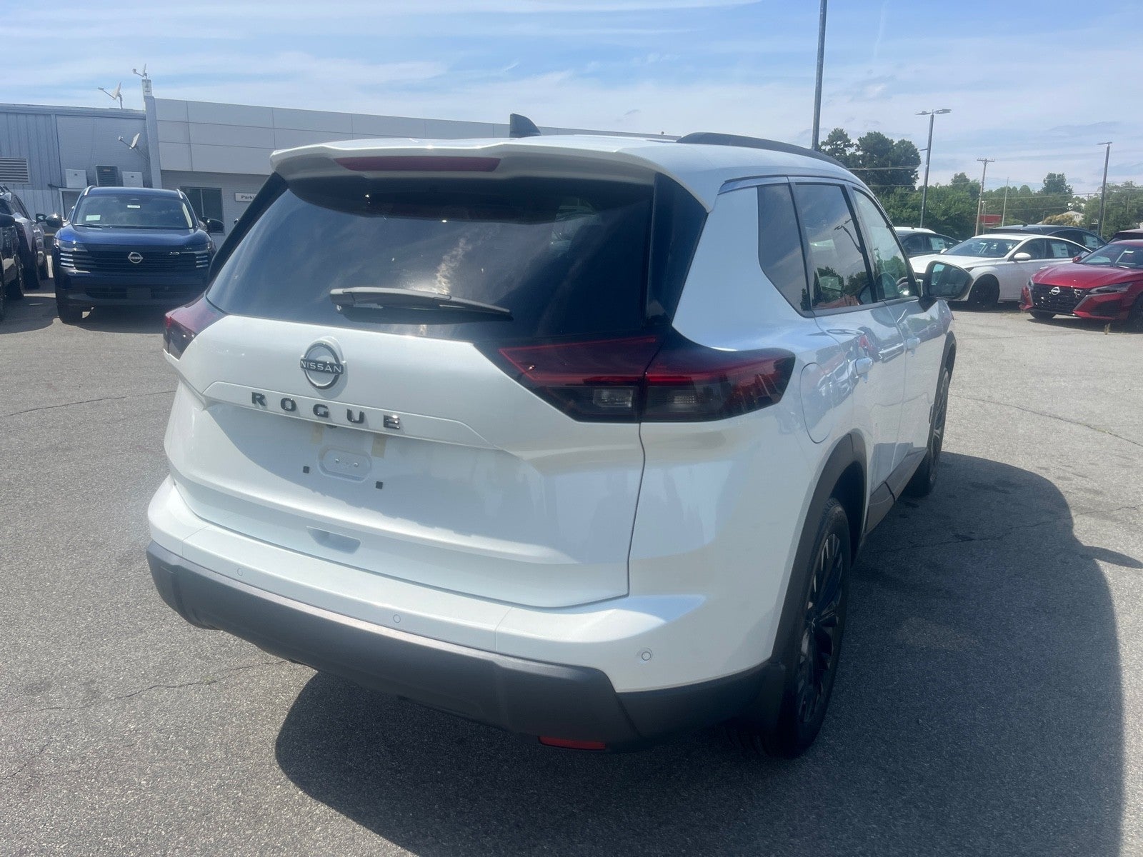 2026 Nissan Rogue Dark Armor