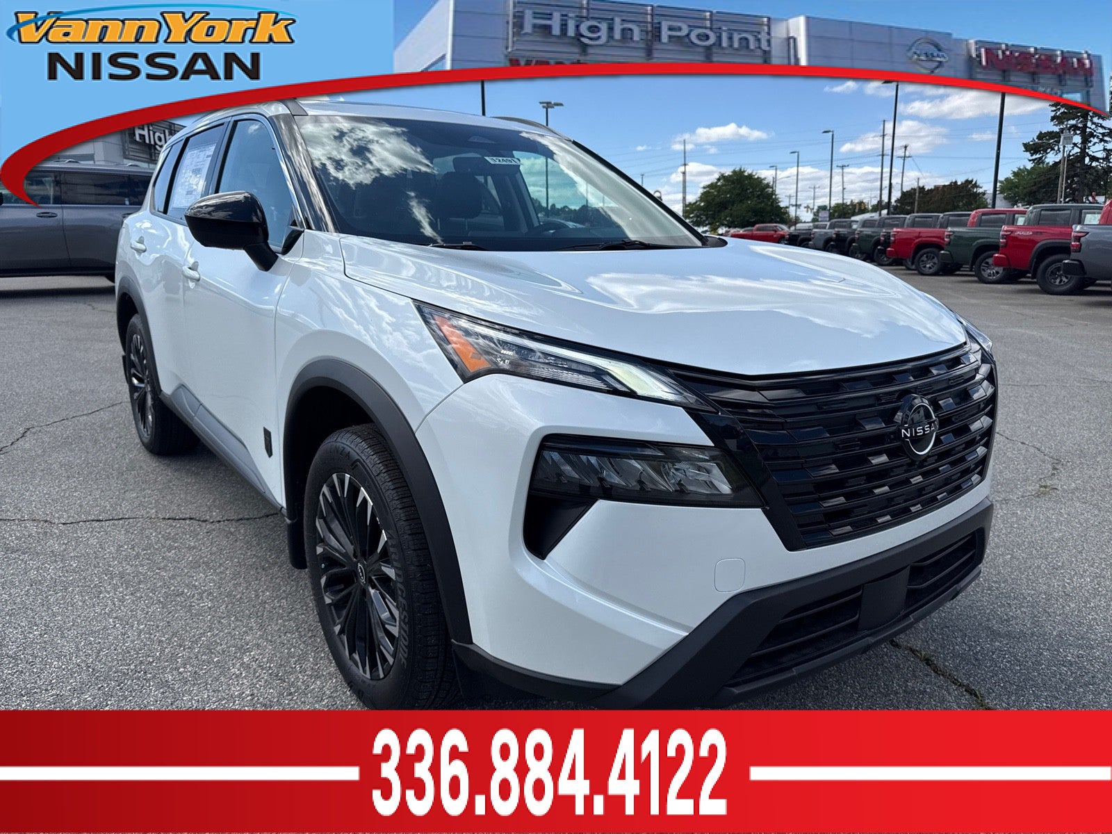 2026 Nissan Rogue Dark Armor's photo