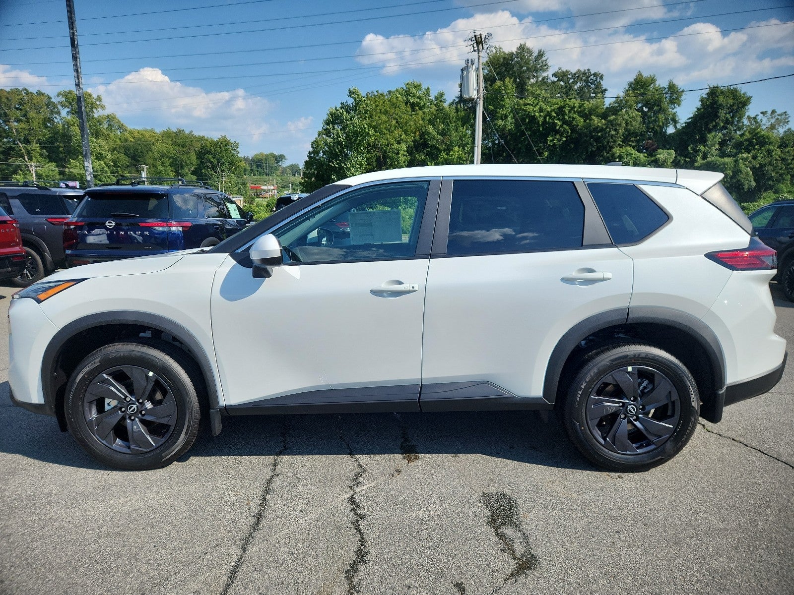 2026 Nissan Rogue SV