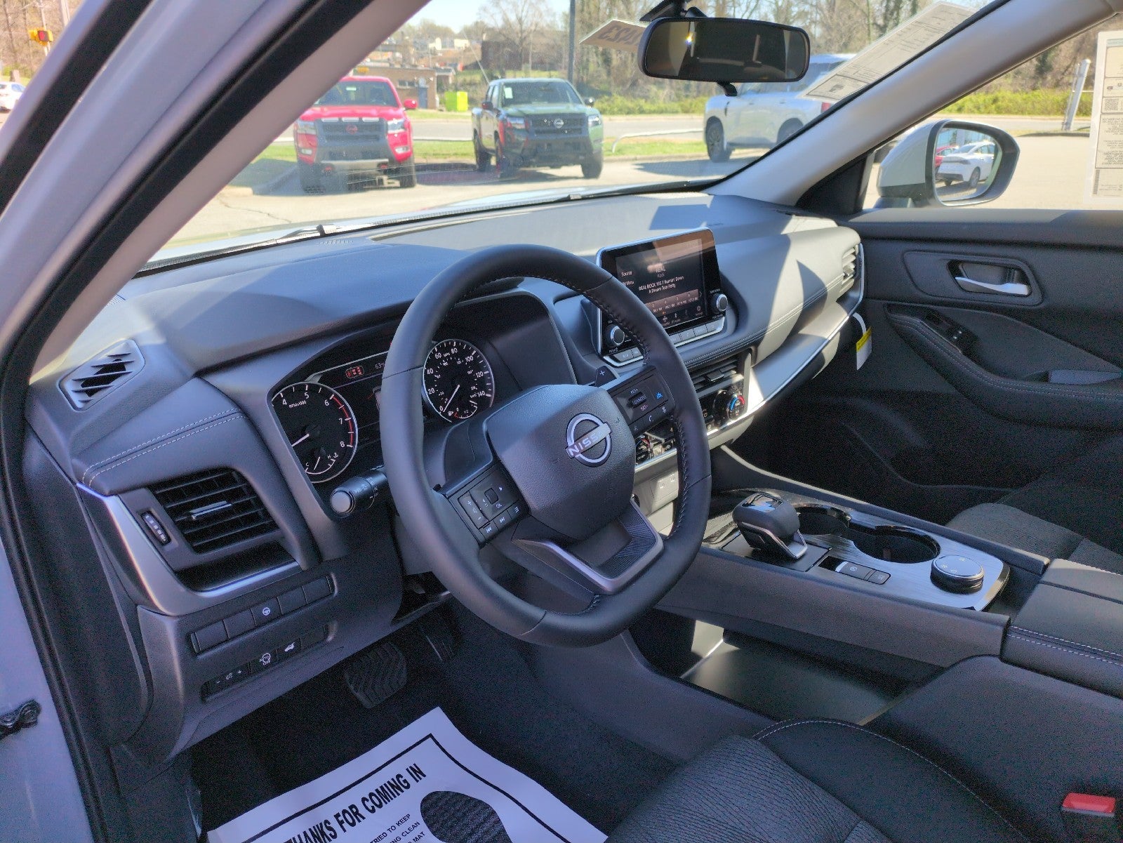 2026 Nissan Rogue SV