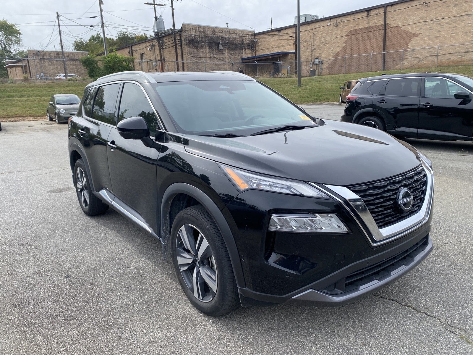 2023 Nissan Rogue SL