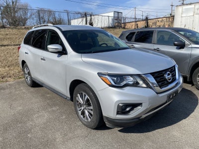 2019 Nissan Pathfinder SV