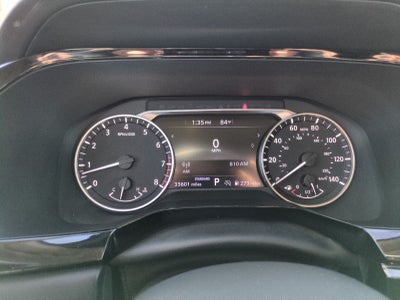 2022 Nissan Pathfinder SV