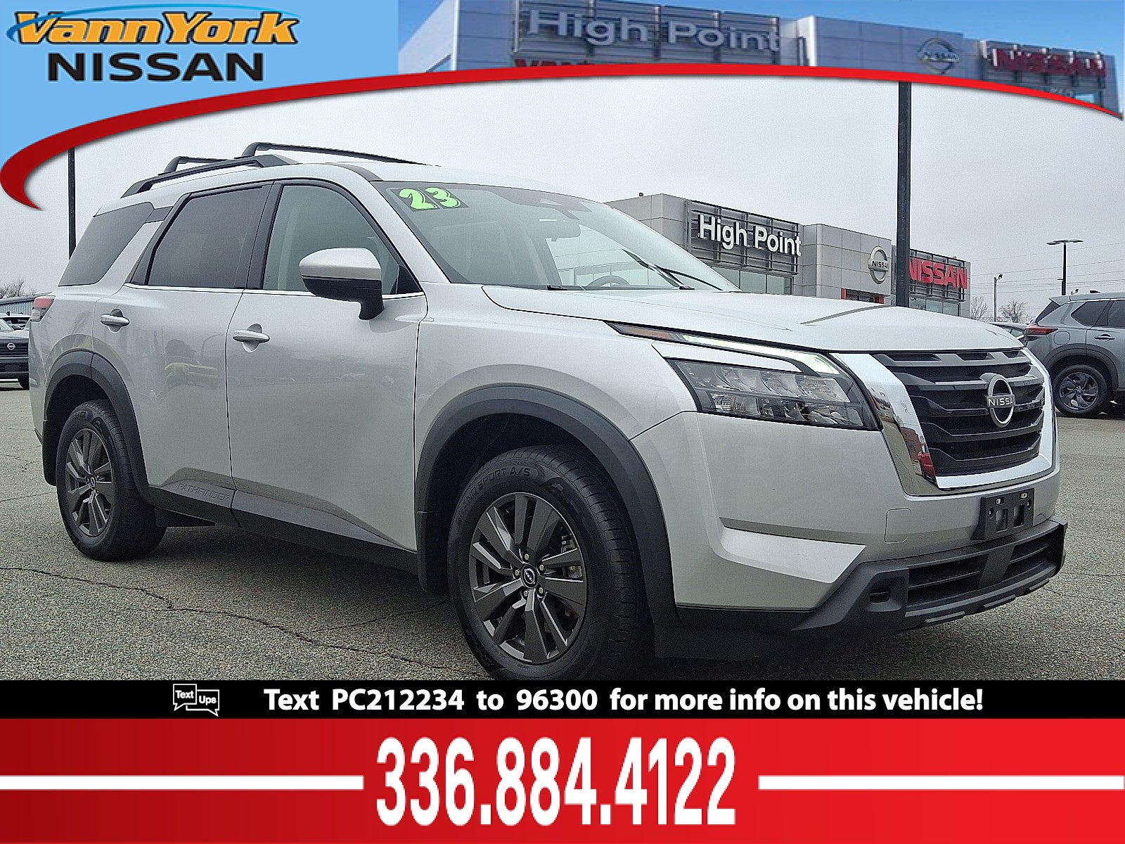 2023 Nissan Pathfinder SV