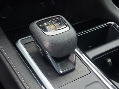 2023 Nissan Pathfinder SV