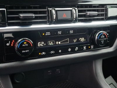 2023 Nissan Pathfinder SV