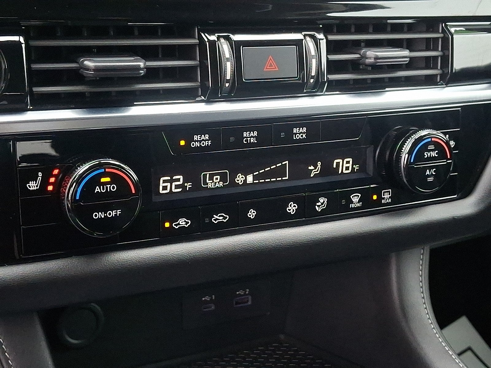 2023 Nissan Pathfinder SV