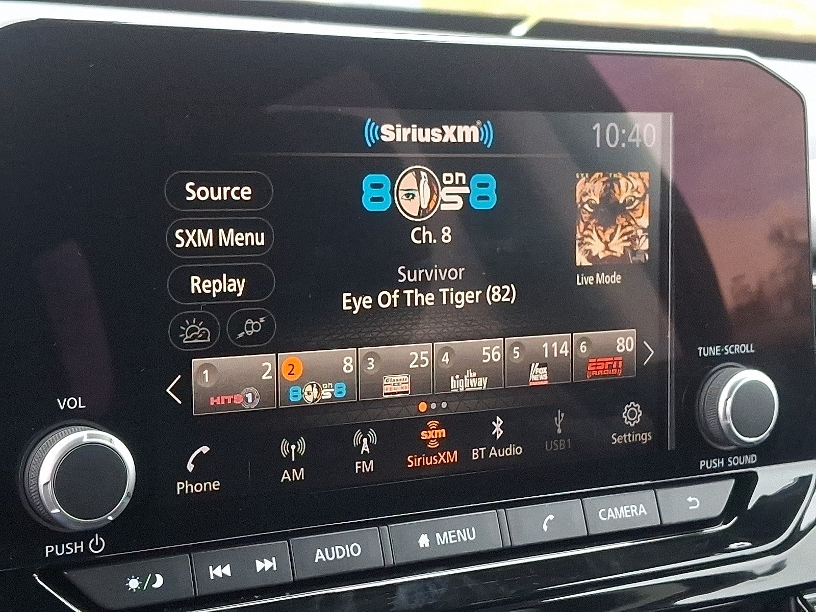 2023 Nissan Pathfinder SV