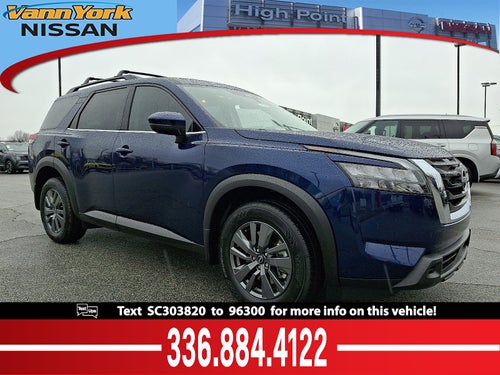 2025 Nissan Pathfinder SV