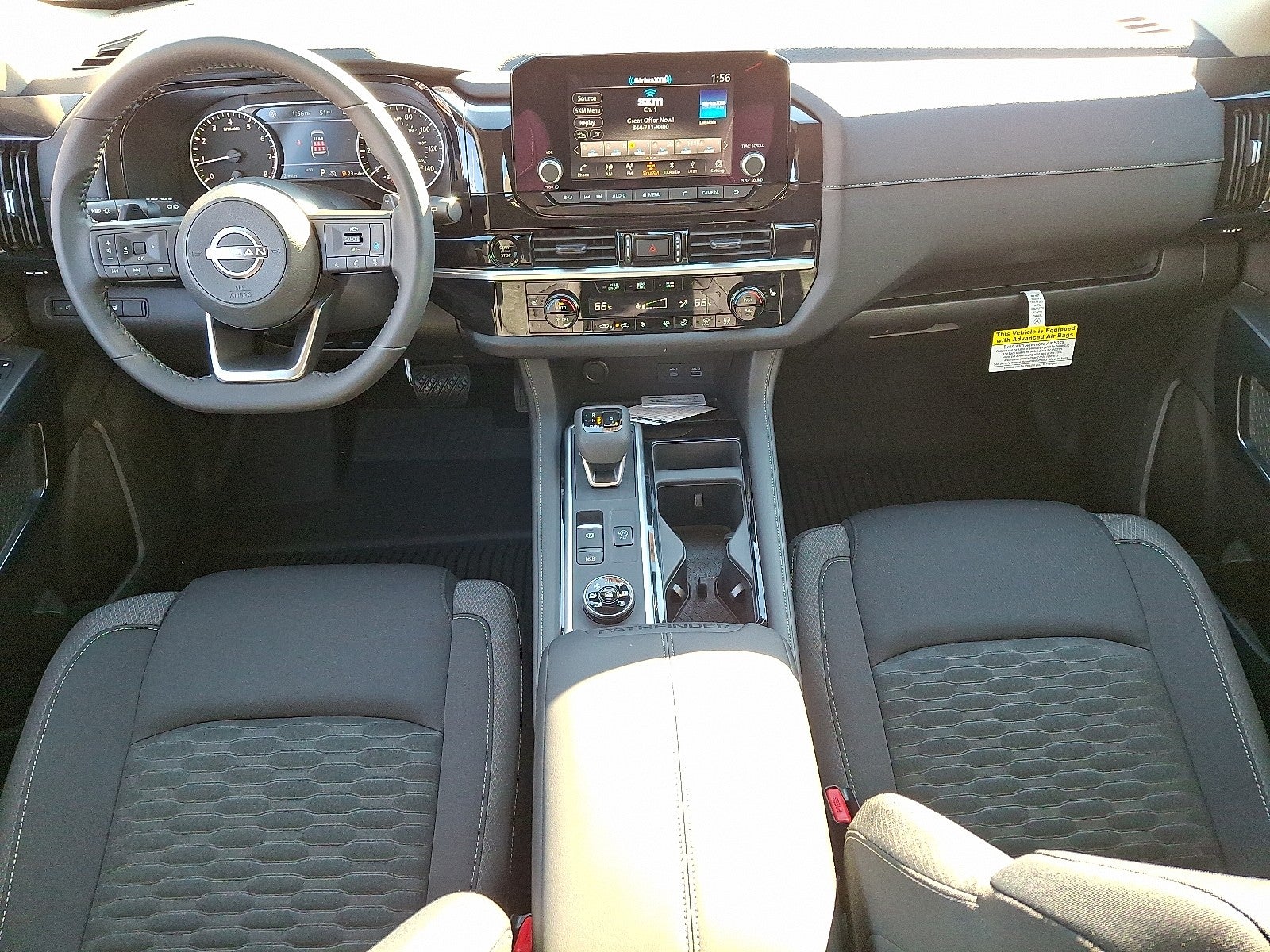 2025 Nissan Pathfinder SV