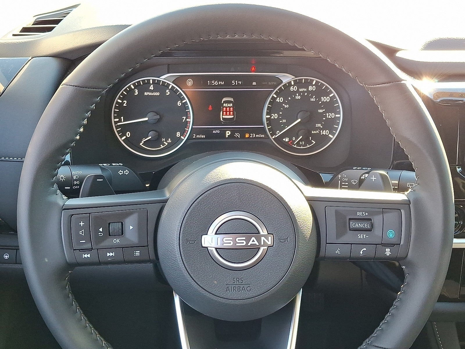 2025 Nissan Pathfinder SV