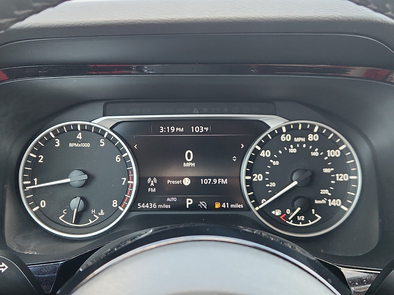2023 Nissan Pathfinder SV