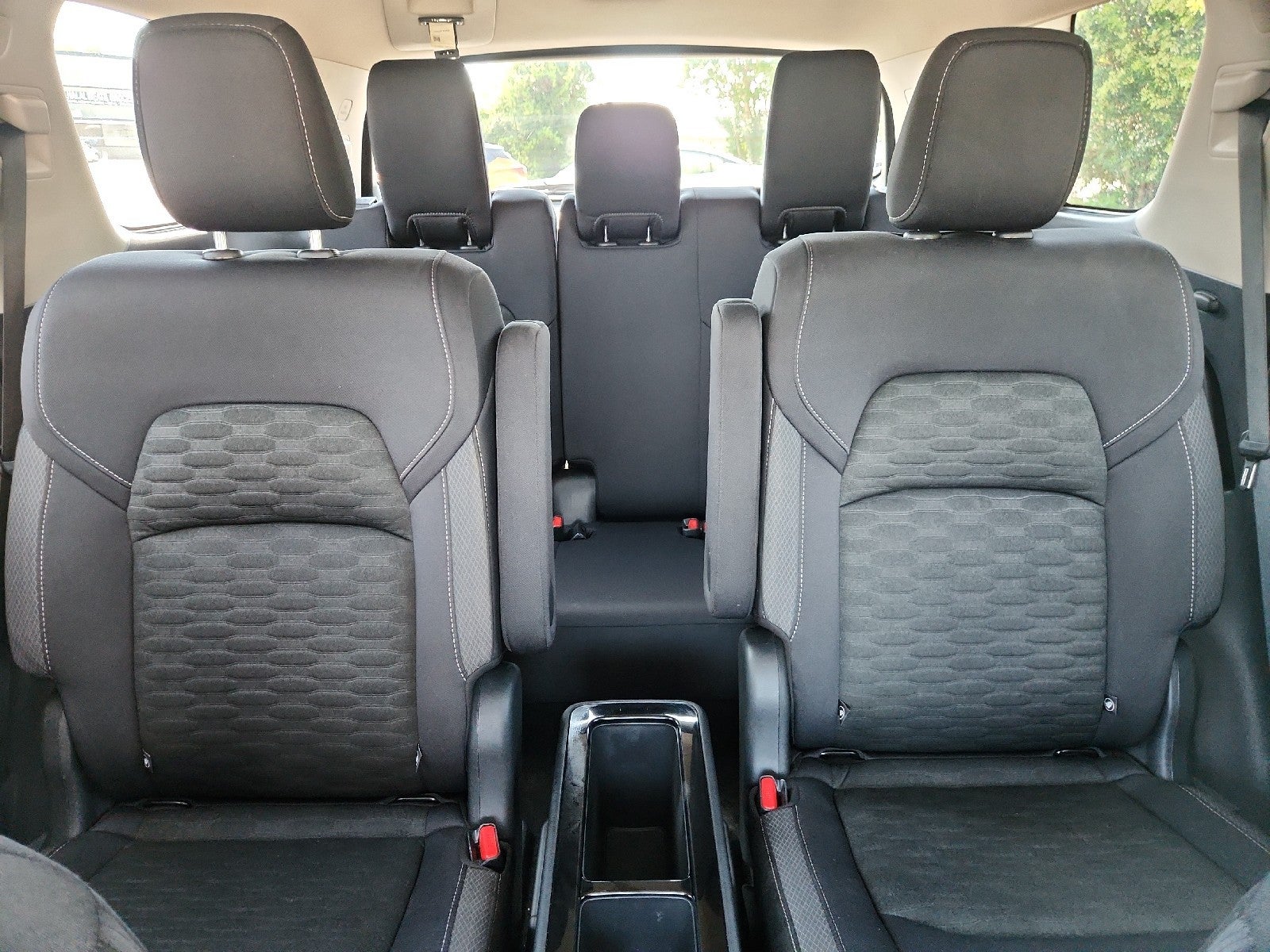 2023 Nissan Pathfinder SV