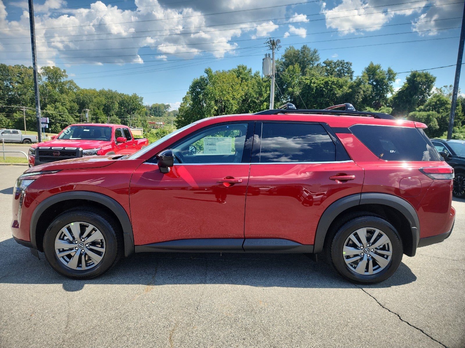 2026 Nissan Pathfinder SV