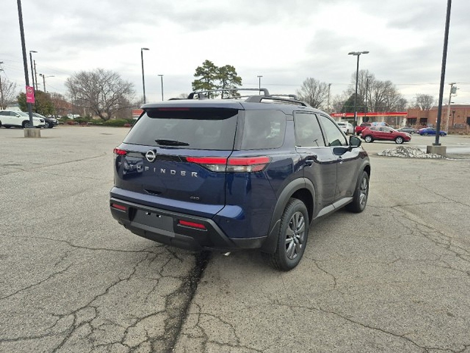 2026 Nissan Pathfinder SV