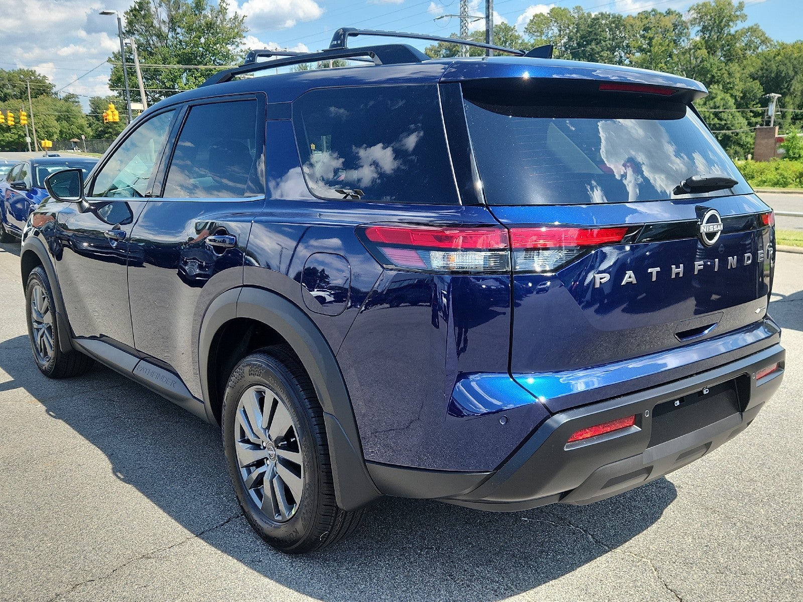 2026 Nissan Pathfinder SV